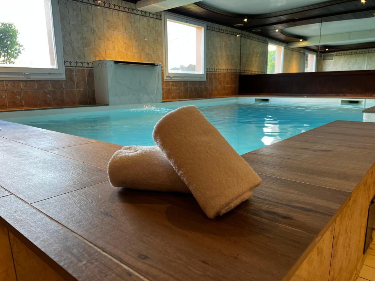 Hotel Le Рикевир Экстерьер фото