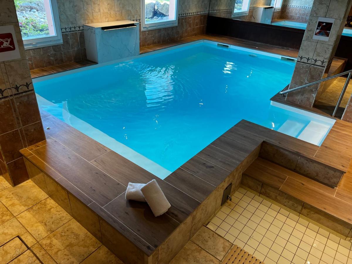 Hotel Le Рикевир Экстерьер фото