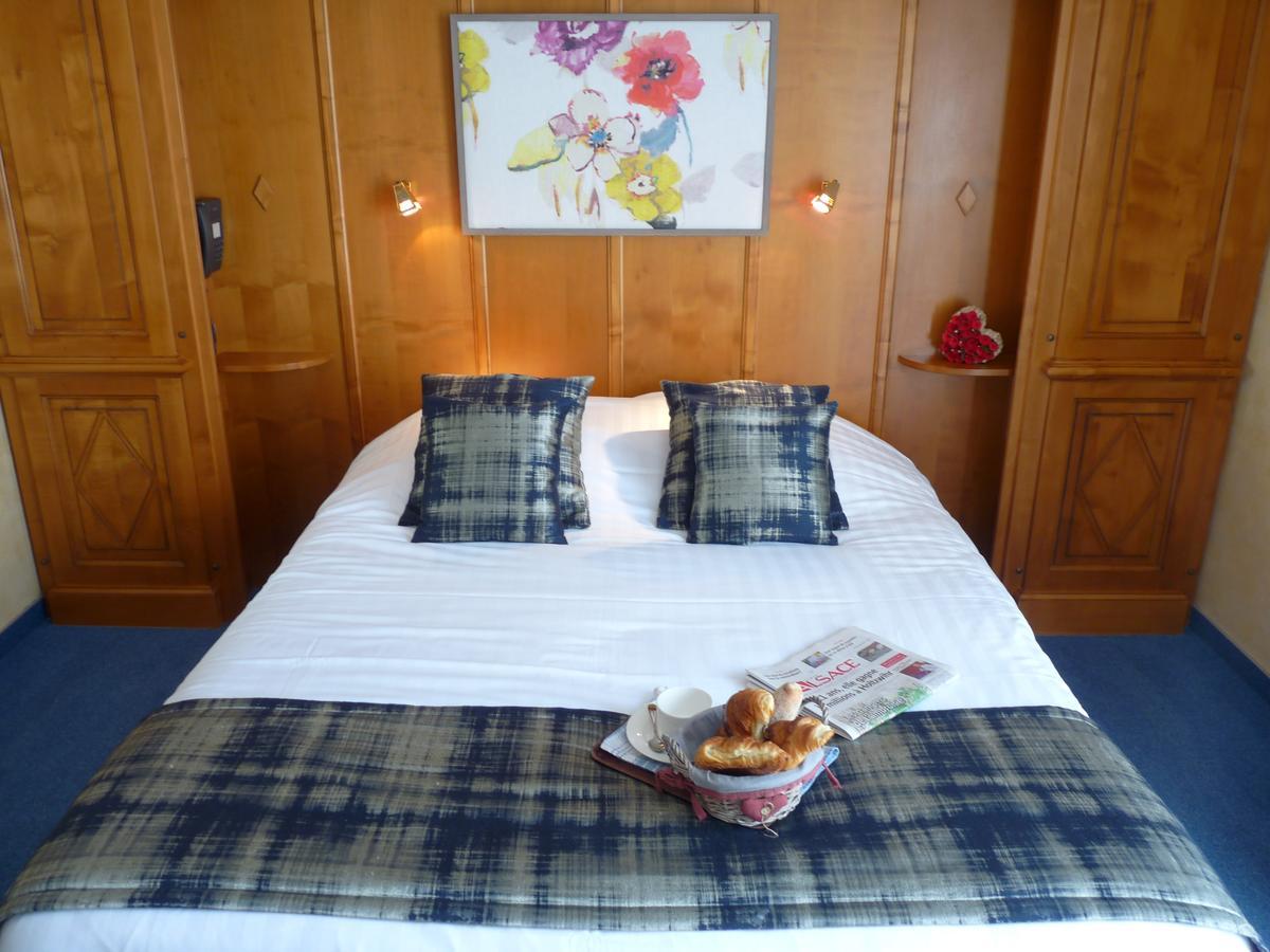 Hotel Le Рикевир Экстерьер фото