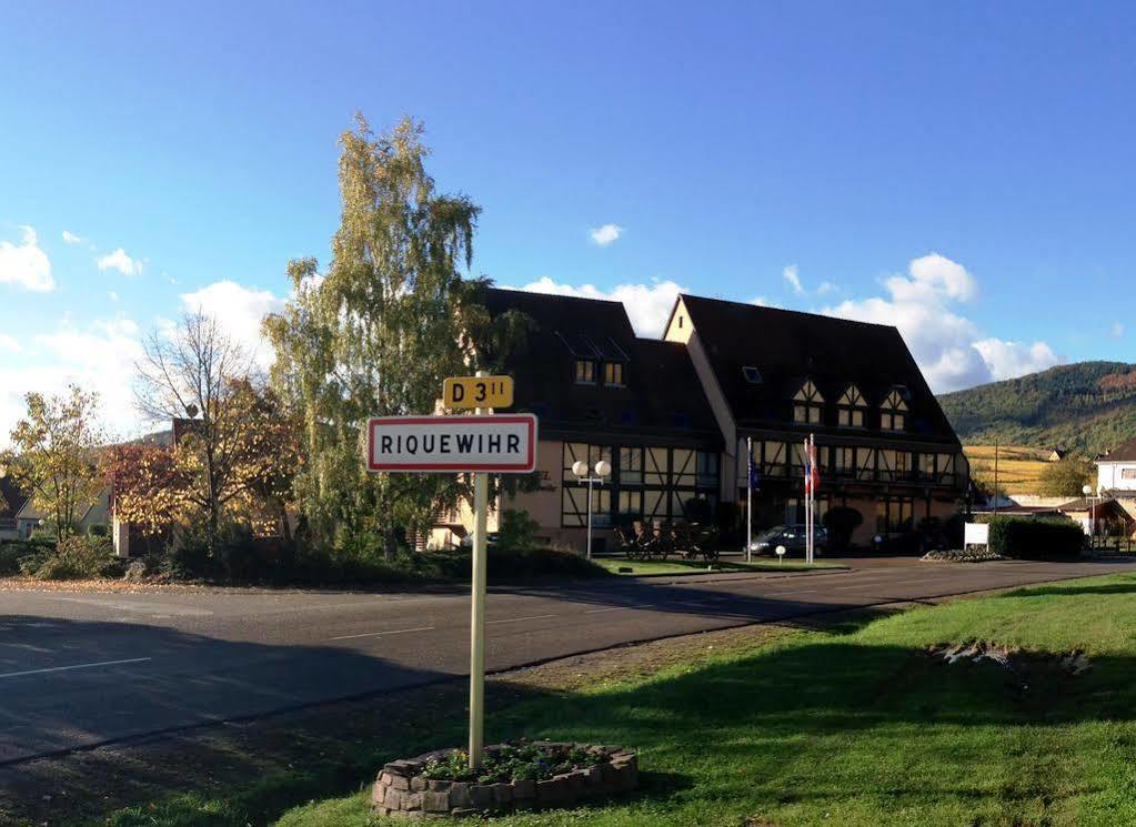 Hotel Le Рикевир Экстерьер фото